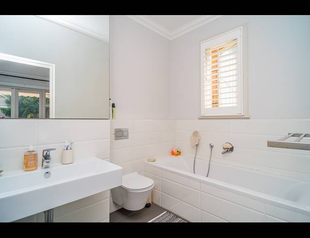 6 BEDROOM FREEHOLD FOR SALE IN MUSGRAVE